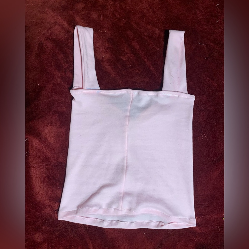 Handmade pink top with a cute heart button - Picture 3 of 3